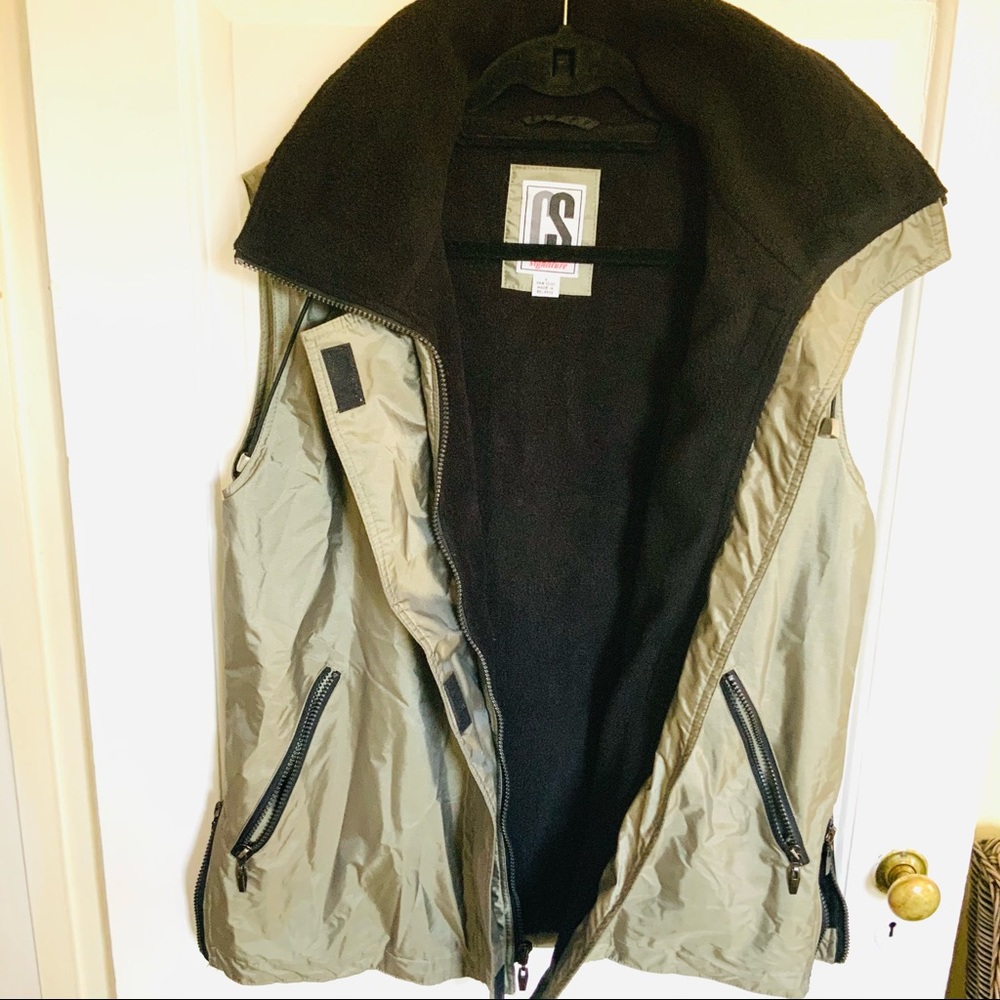 C.S. Signature Men’s Vest with Front Zipper